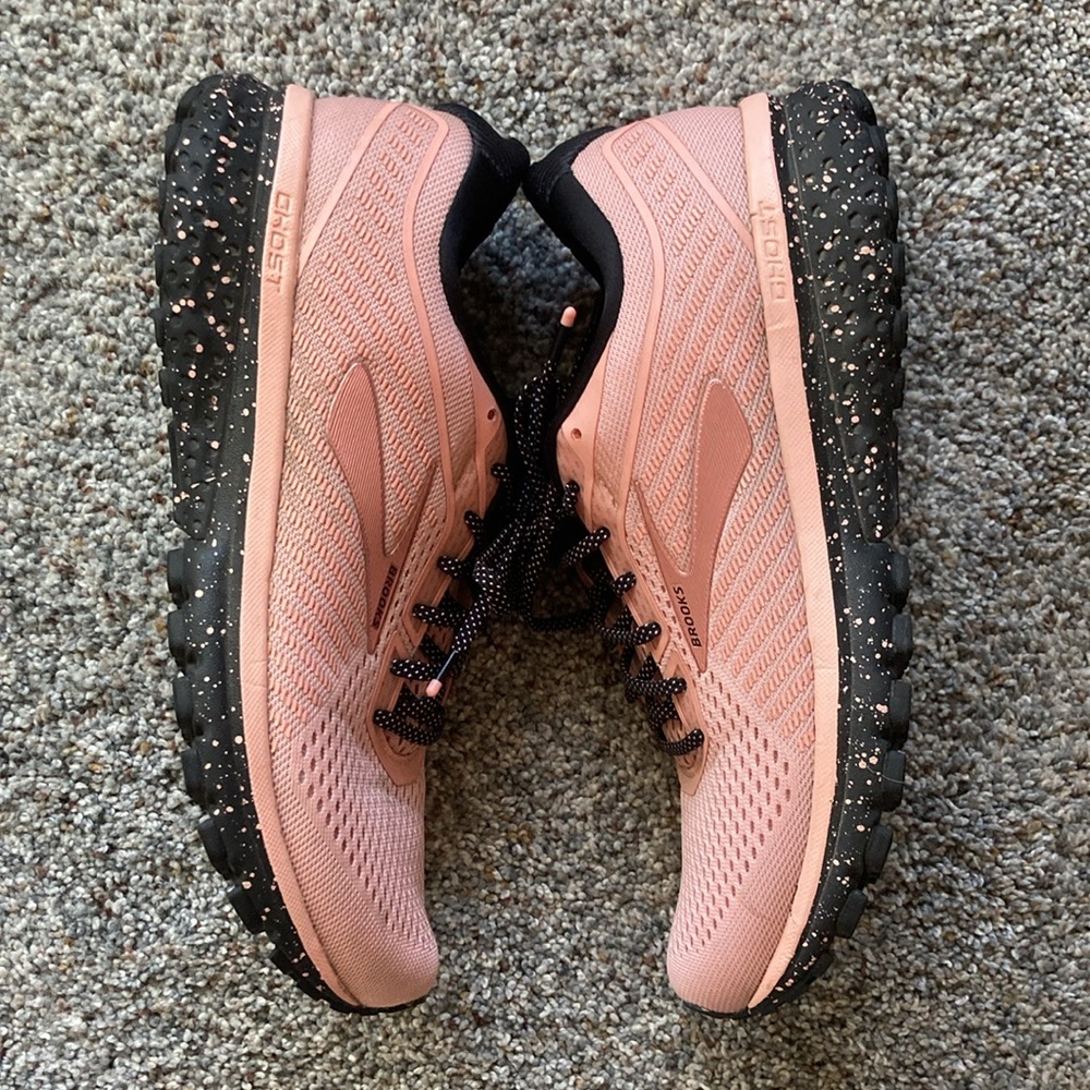 Brooks Ghost 12